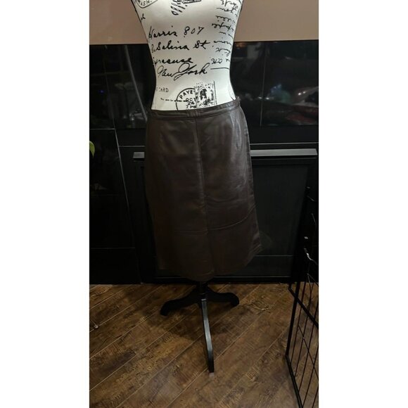Talbots Leather skirt - Picture 3 of 3